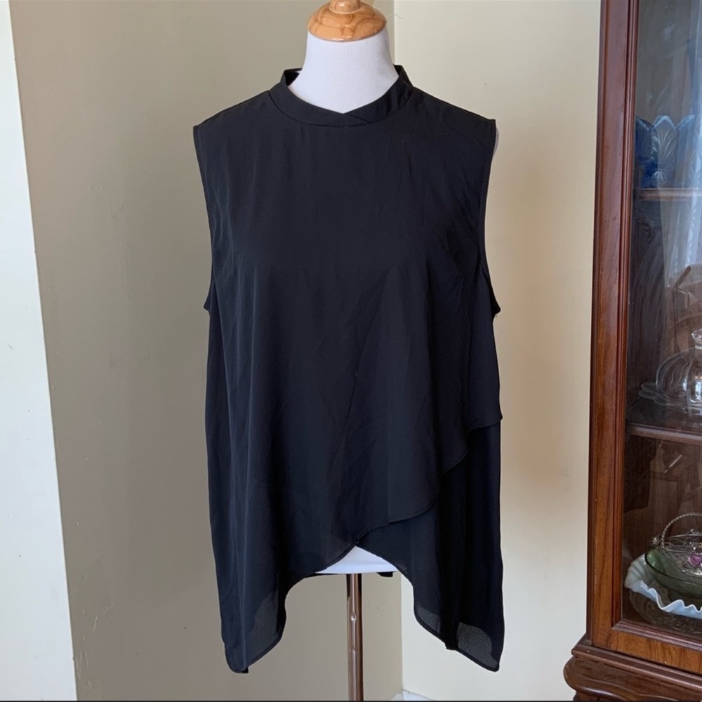 Jaclyn Smith sleeveless blouse